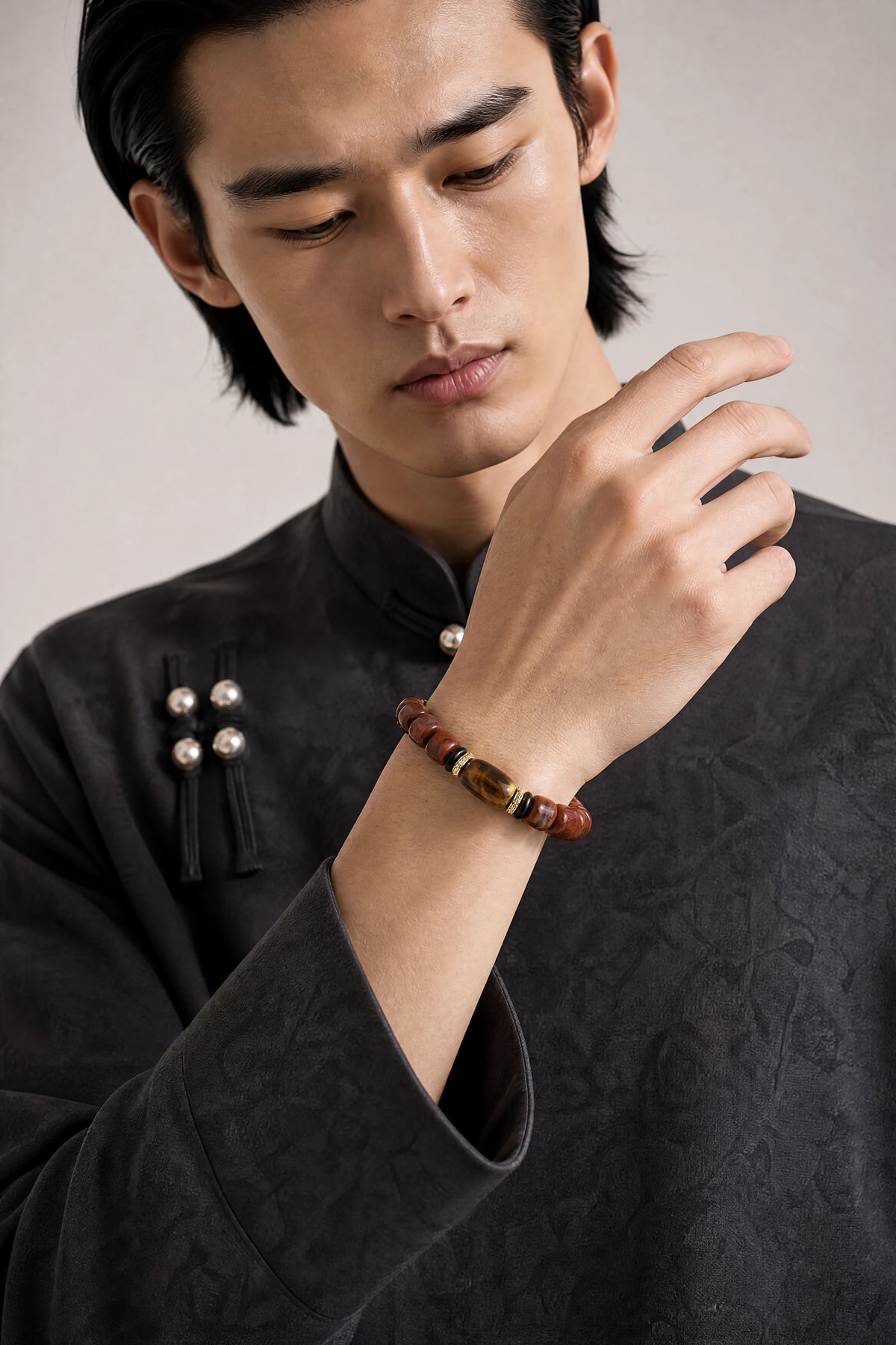 yak-bone-tiger-eye-talisman-bracelet-model-a-outfit-a-fashion-01