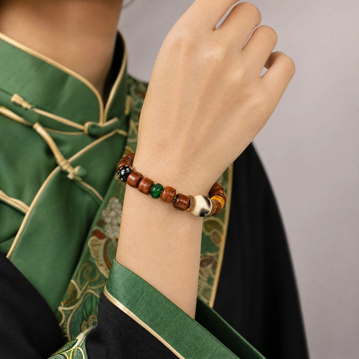 yak-bone-tiger-tooth-dzi-bracelet-12mm-model-b-outfit-b-fashion-03