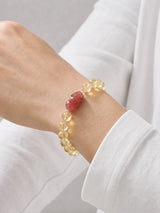 yellow-citrine-pixiu-bracelet-model-a-outfit-a-closeup-01