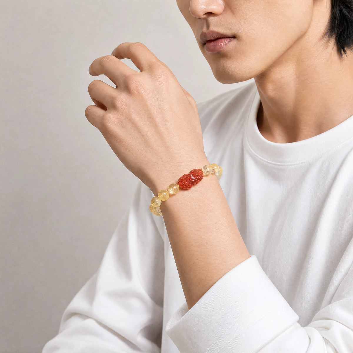 yellow-citrine-pixiu-bracelet-model-a-outfit-a-fashion-01
