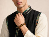 yellow-tiger-eye-pixiu-bracelet-model-a-outfit-a-fashion-03