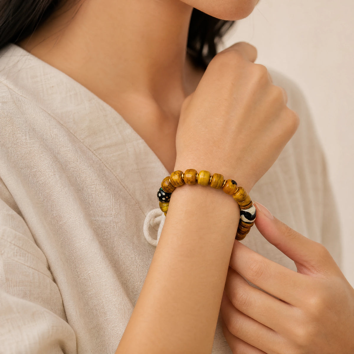 yellow-yak-bone-tiger-tooth-dzi-bracelet-12mm-model-b-outfit-b-fashion-03